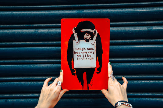 Metall Platte - Laugh Now (Rot)