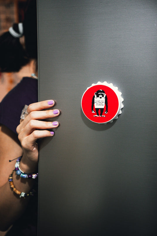 Magnet Flaschenöffner - Laugh Now (Rot)